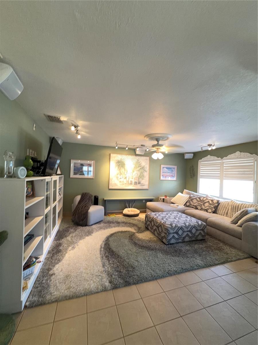 PARADISE POINTE WEST GROUP 1 - Residential