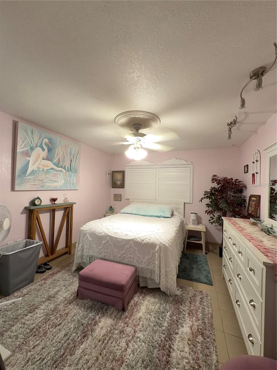 PARADISE POINTE WEST GROUP 1 - Residential