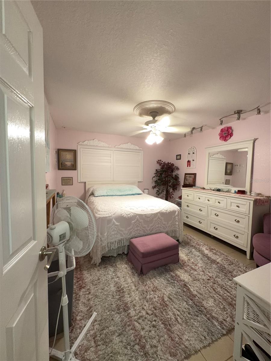 PARADISE POINTE WEST GROUP 1 - Residential