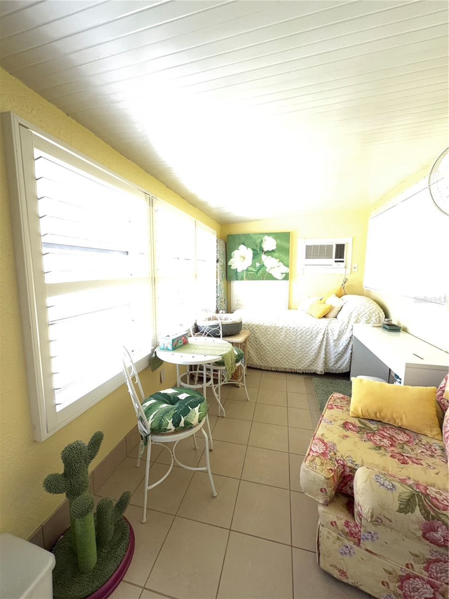 PARADISE POINTE WEST GROUP 1 - Residential