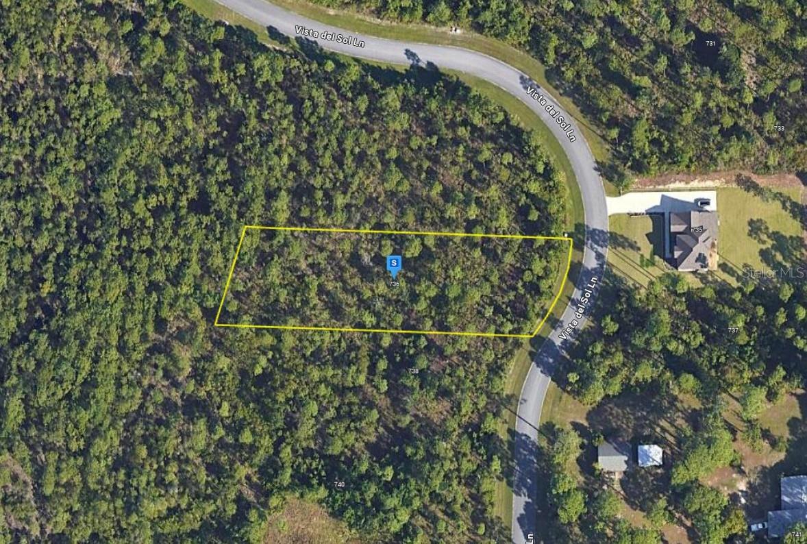 This vacant lot offers an excellent opportunity to build your future home or make a smart investment. Situated in Laird Bayou Subdivision, the property features 0.78 acres of wooded terrain. Well and septic are required. Enjoy a peaceful setting while remaining conveniently located near shopping, dining, schools, and major highways, providing easy access to city amenities. Whether you’re looking for a private retreat, a development opportunity, or a long-term investment, this lot provides the flexibility and location to suit your needs. Listing is for land only and comes As Is.