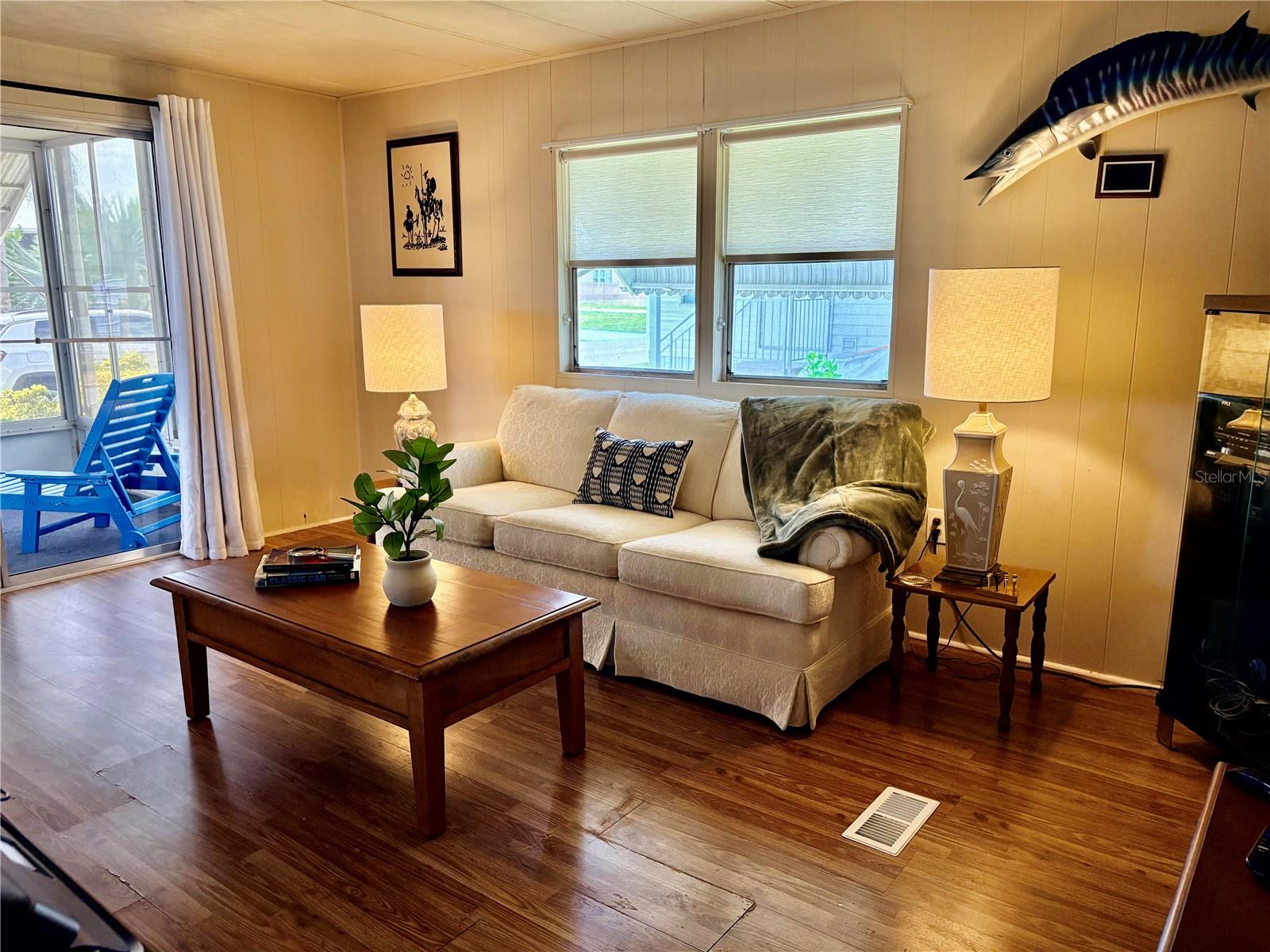 LAUREL ESTATES - Residential