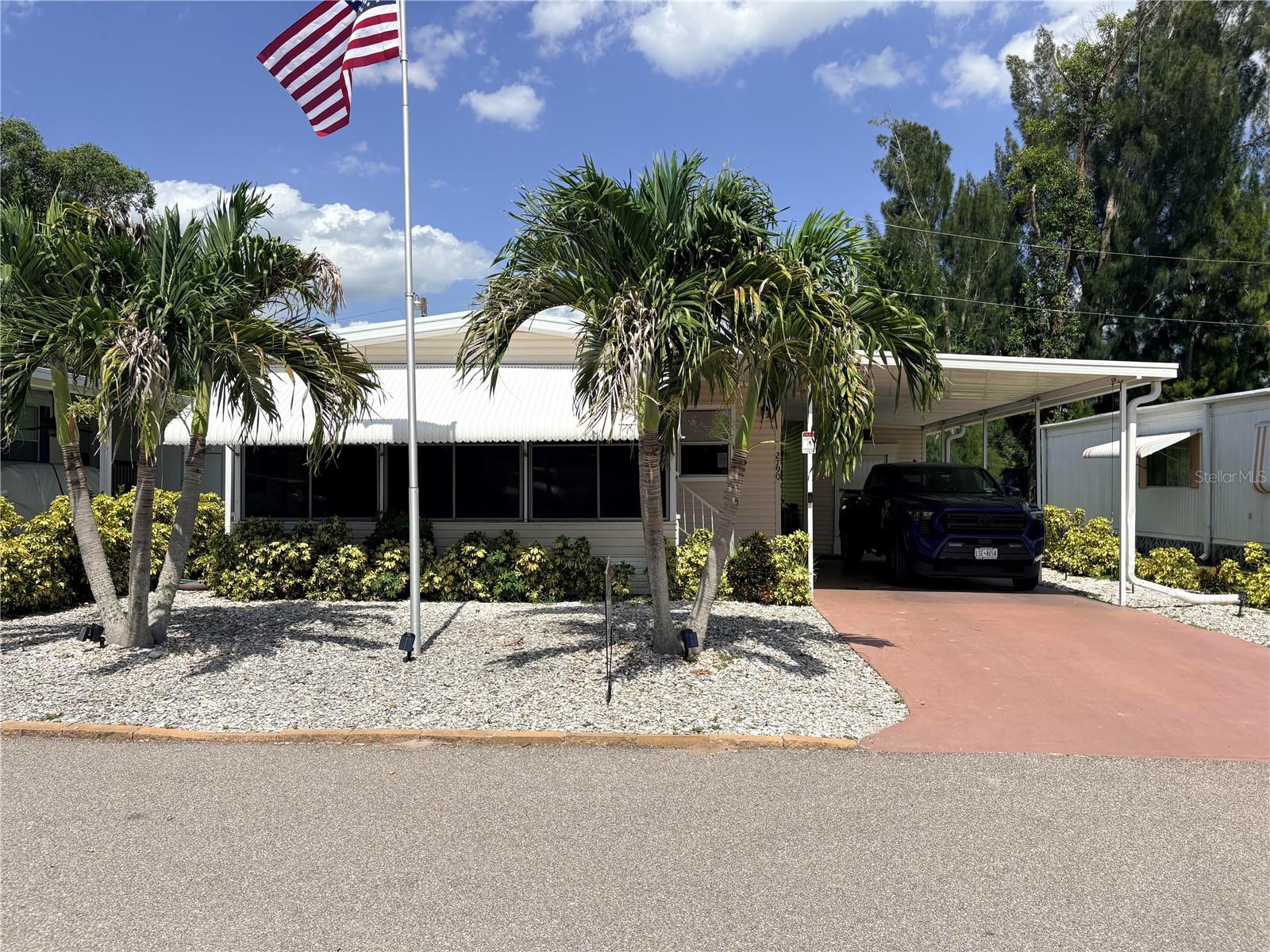 LAUREL ESTATES - Residential
