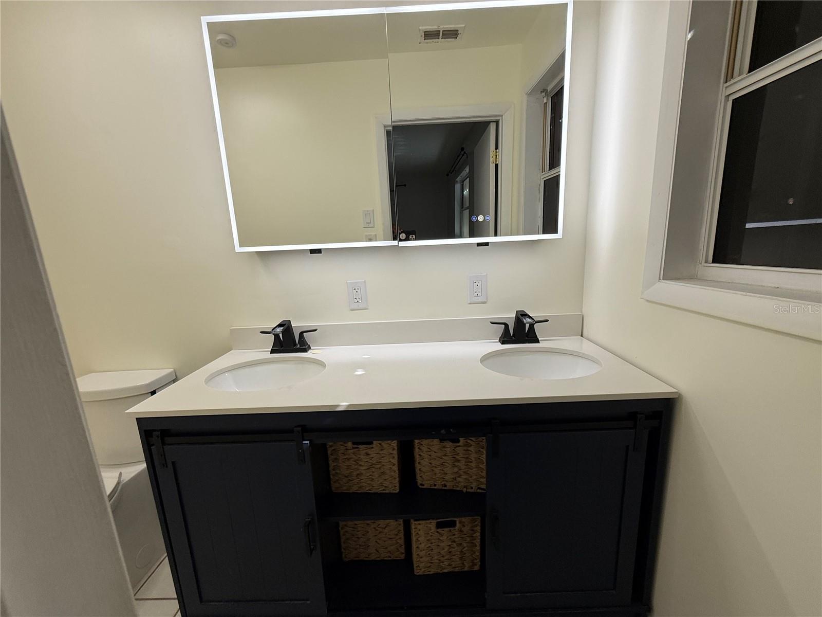 WHISPERING LAKES SEC 02 AMD - Residential