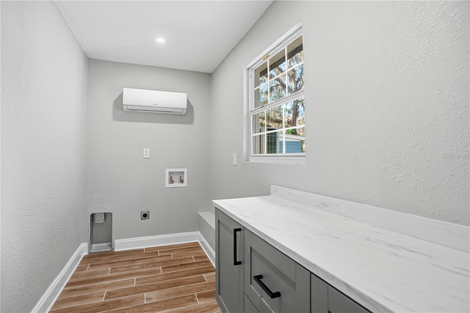 TEMPLE TERRACE RIVERSIDE SUBDI - Residential