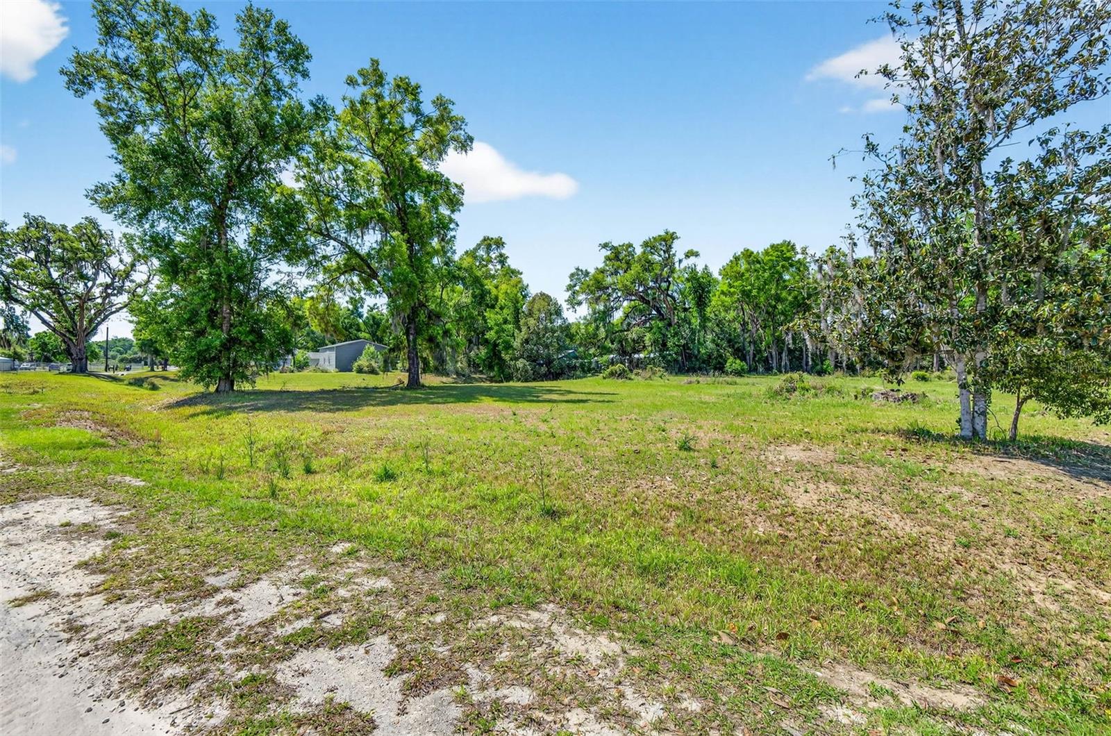 FRAZEE HILL ESTATES - Land