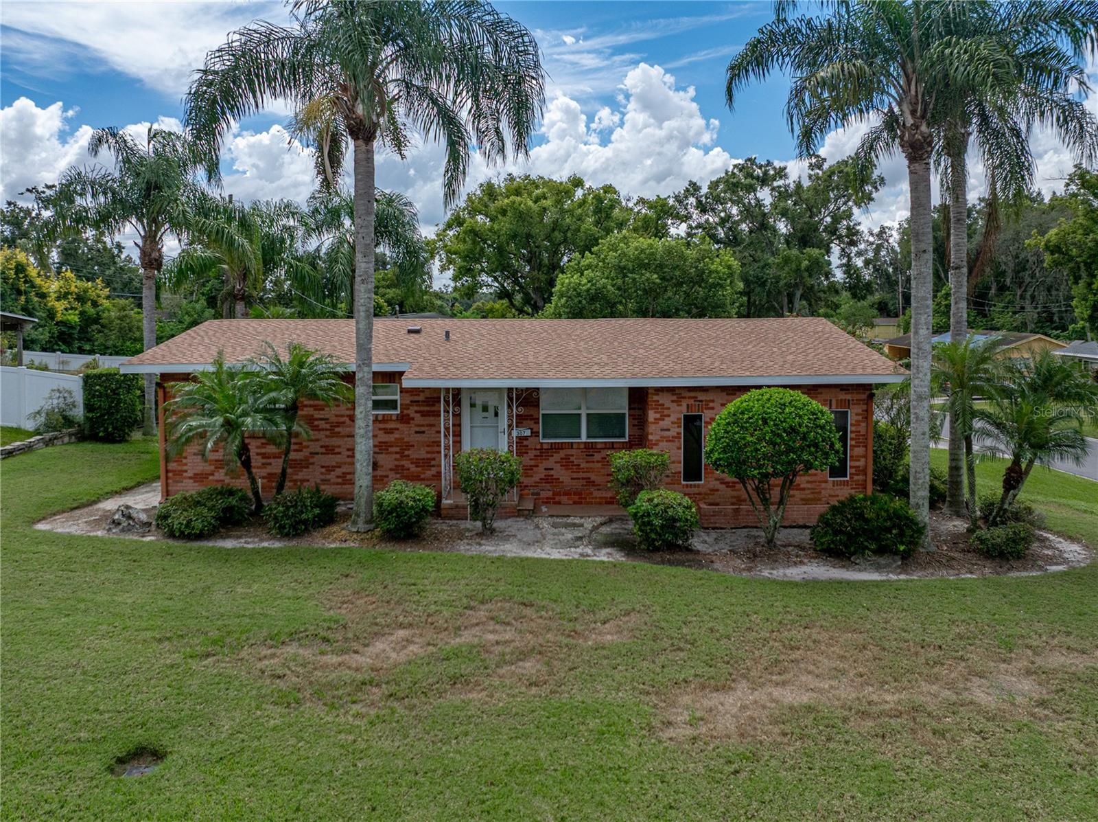 GLENDALE MANOR - Residential