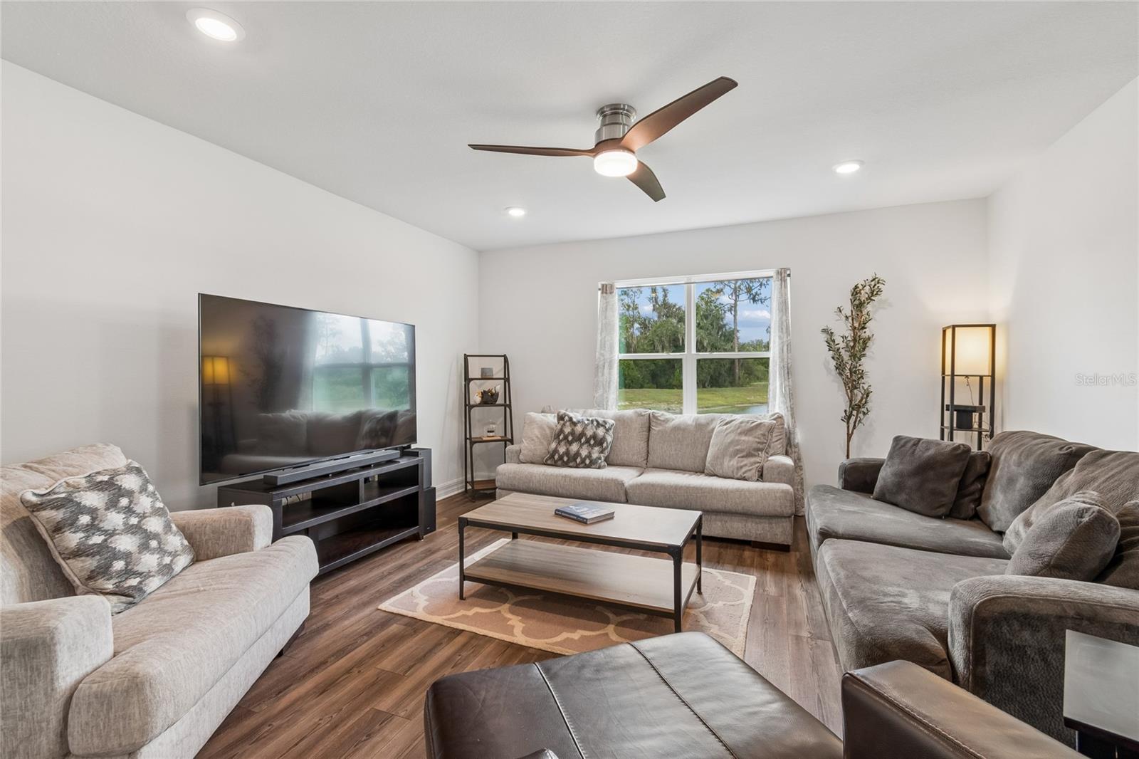 NORTH PARK ISLE PH 1A - Residential