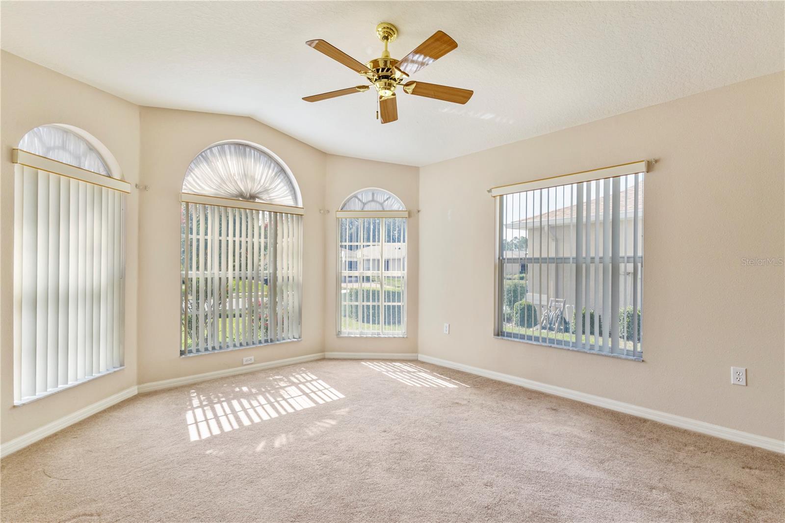 WELLINGTON AT SEVEN HILLS PH 8 - Residential