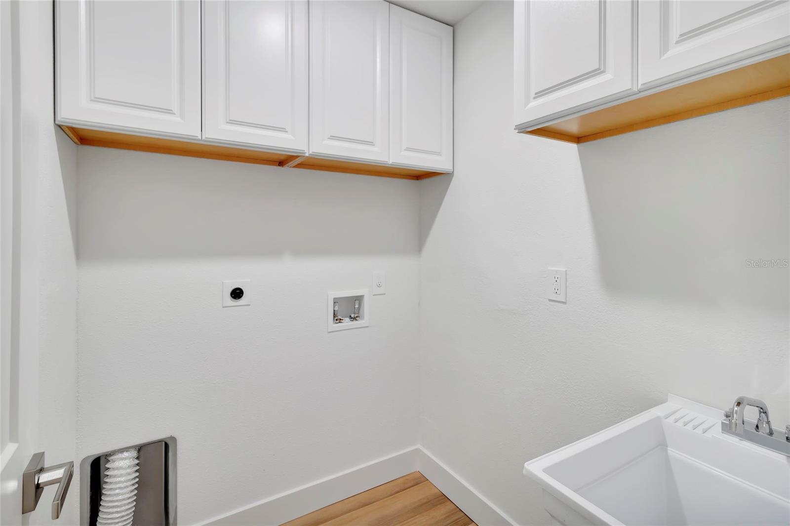 OAK HAVEN ESTATES - Residential