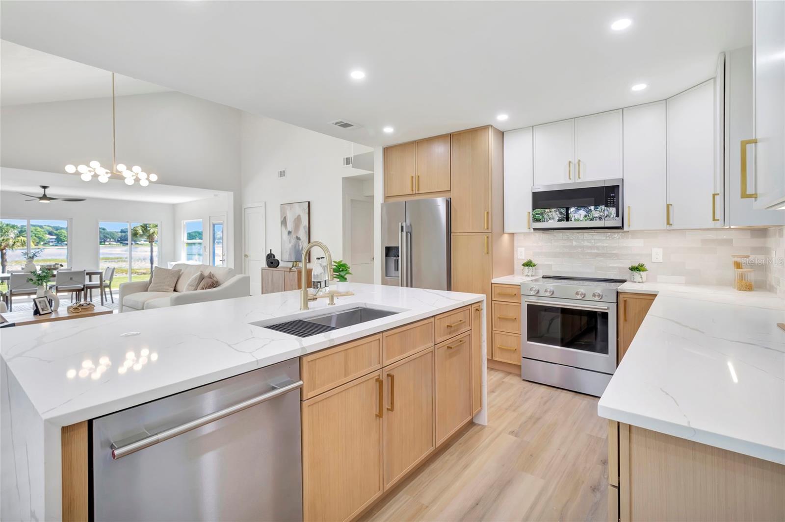 OAK HAVEN ESTATES - Residential