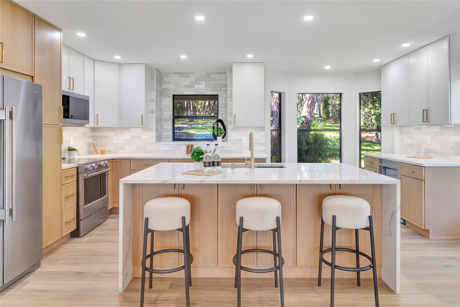 OAK HAVEN ESTATES - Residential