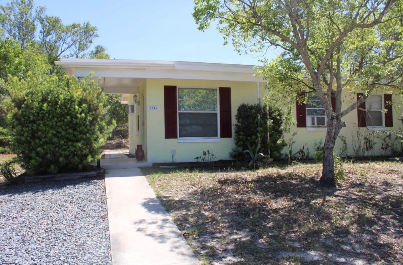Seller financing opportunity in Spring Hill! This clean and inviting 2 bedroom, 1 bathroom home is ideally located near US-19 and Spring Hill Drive, offering convenience and affordability. Enjoy a comfortable interior and a great backyard space perfect for entertaining, pets, or relaxing outdoors. Close to shopping, dining, and minutes away from Weeki Wachee attractions. A must-see opportunity with flexible financing possibilities!





Room Dimensions are approximate.