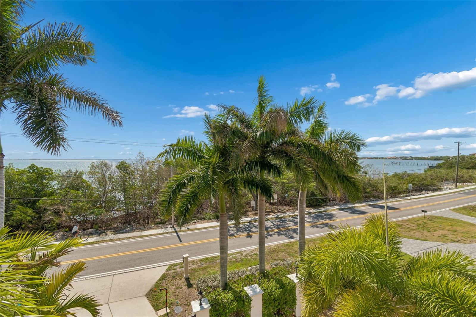 BAYHILL ESTATES - Residential