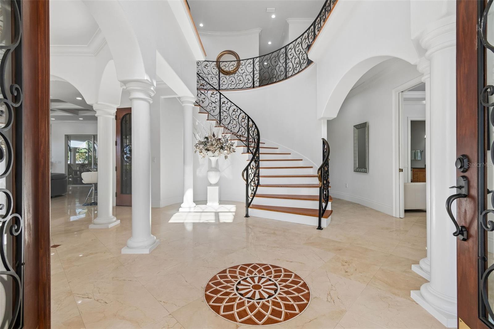 BAYHILL ESTATES - Residential