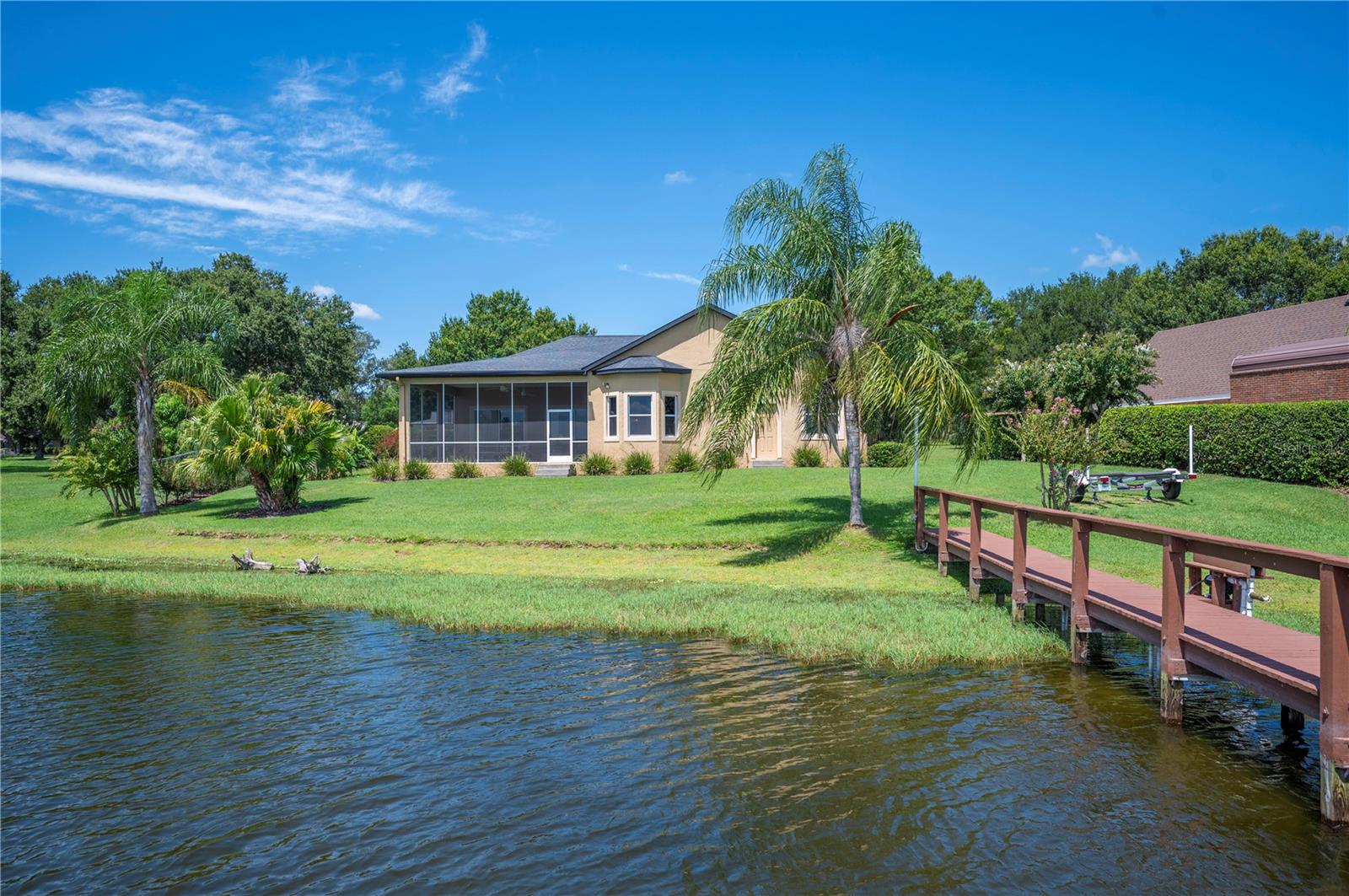 SANDY POINTE - Residential