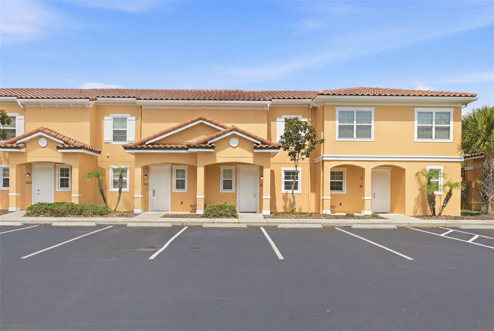 Welcome to Regal Oaks Resort, where comfort, convenience, and resort-style living come together in this 2-bedroom, 2.5-bathroom townhouse. Offered fully furnished, this property is ready for immediate enjoyment as a vacation home, investment property, or personal retreat.
Step inside to find a spacious and inviting open-concept layout designed for both relaxation and entertaining. The fully equipped kitchen flows seamlessly into the dining and living areas, creating the perfect gathering space for family and friends.
One of the standout features of this home is the private west-facing lanai, providing sunny afternoons and stunning evening sunsets. Unwind after a day of adventure in your own private hot tub, an ideal space to relax and enjoy Florida's beautiful weather year-round.
The upstairs level offers two generously sized bedrooms, each with its own ensuite bathroom, providing privacy and comfort for owners and guests alike. A convenient main-floor powder room adds additional functionality.
Located just a short walk from Regal Oaks' resort amenities, residents and guests enjoy access to a community pool, clubhouse, fitness facilities, restaurant, and recreational areas. Situated minutes from world-famous attractions, shopping, dining, and entertainment, this location offers exceptional convenience while maintaining a peaceful resort atmosphere.
Whether you're looking for a vacation getaway, income-producing property, or both, this fully furnished townhouse presents an outstanding opportunity in one of Central Florida's most desirable resort communities.