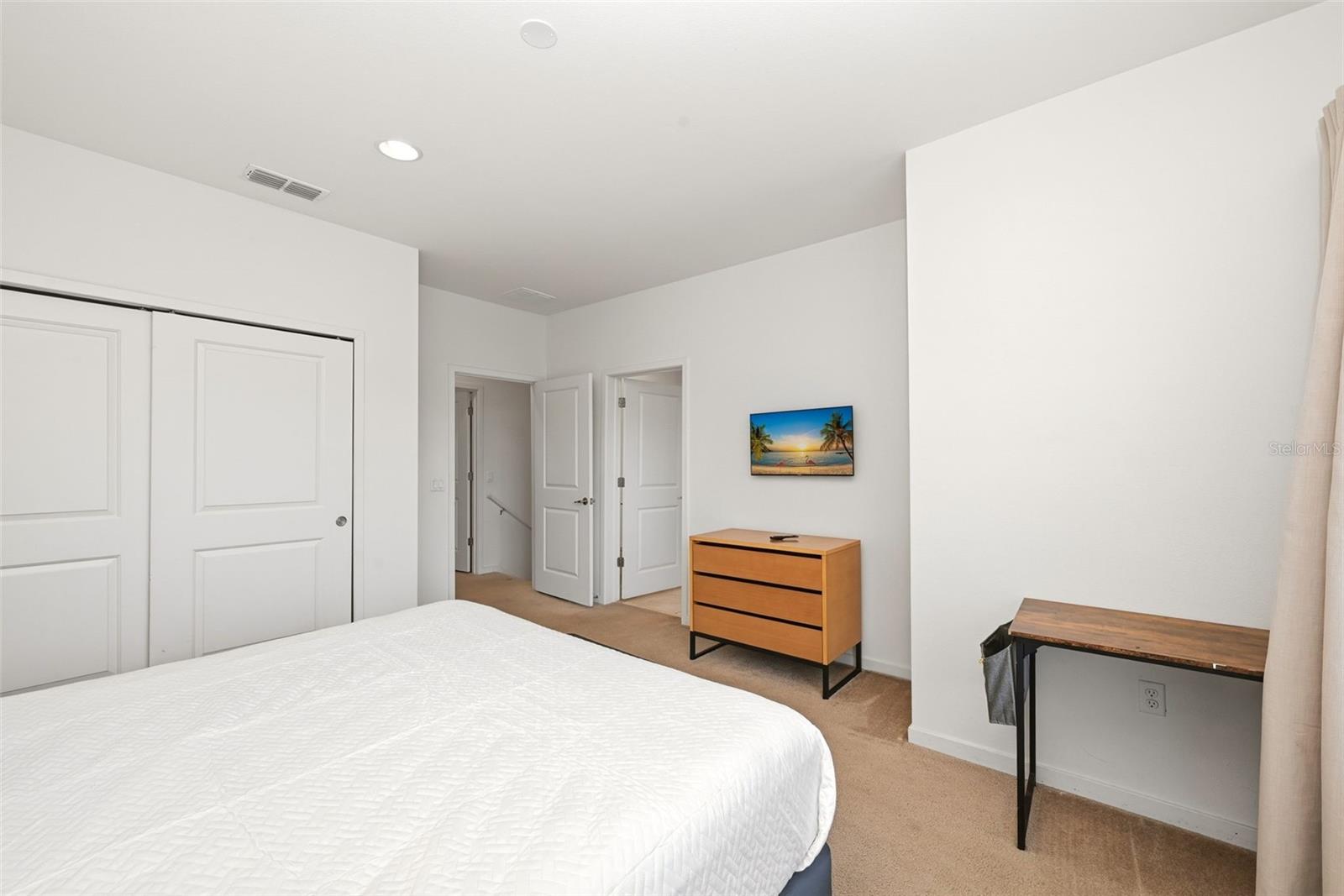 REGAL OAKS AT OLD TOWN - Residential