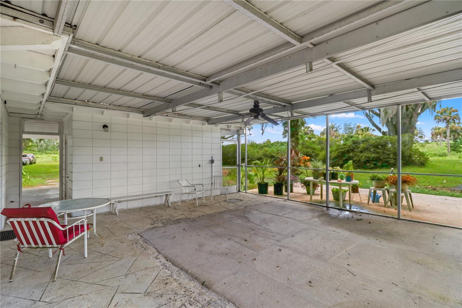 LAKE LOUISE ESTATE - Residential