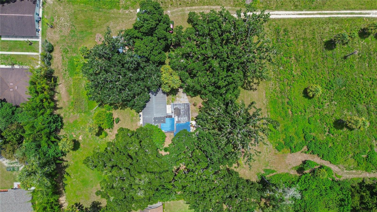 LAKE LOUISE ESTATE - Residential