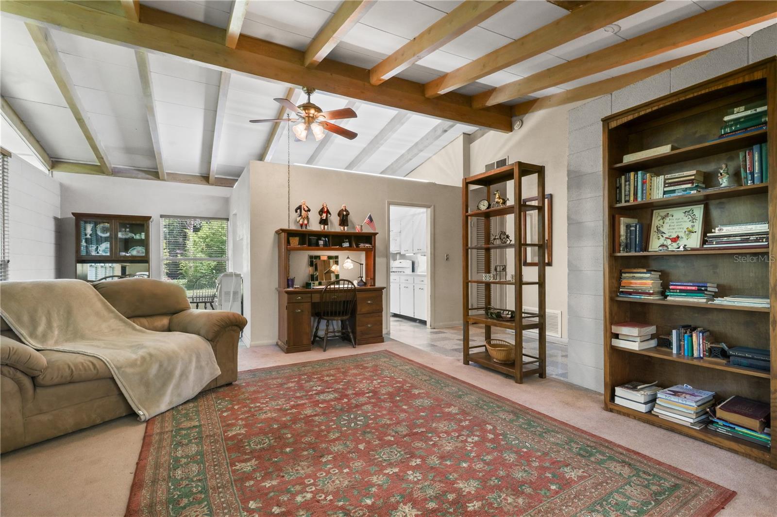 LAKE LOUISE ESTATE - Residential