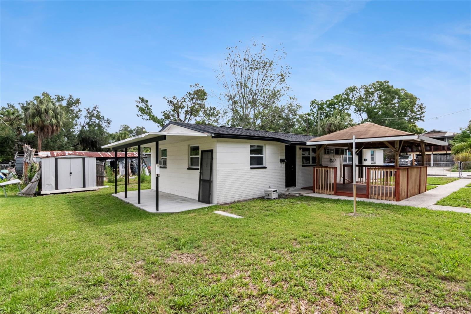 WEST PORT - Residential Income