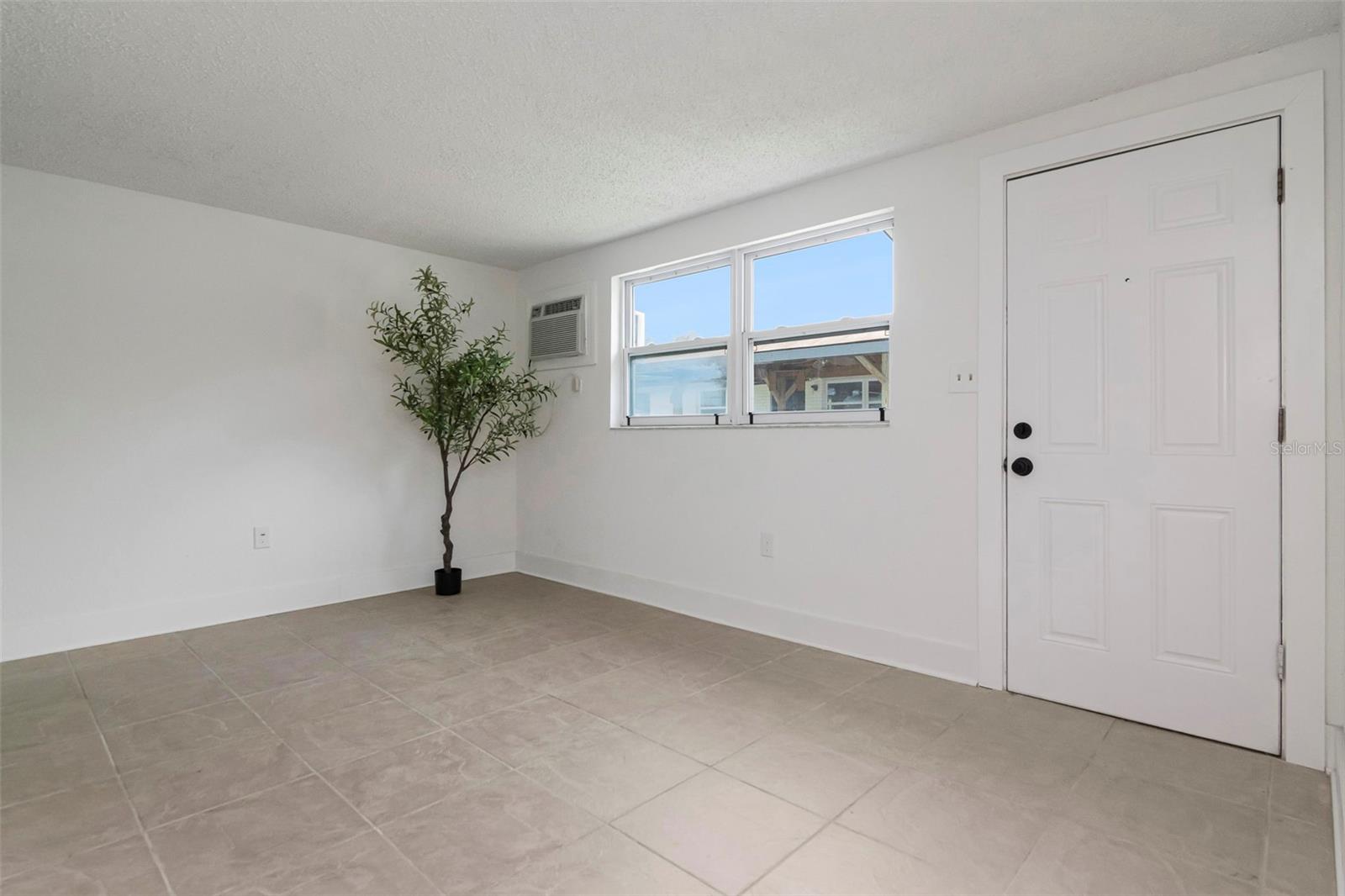 WEST PORT - Residential Income