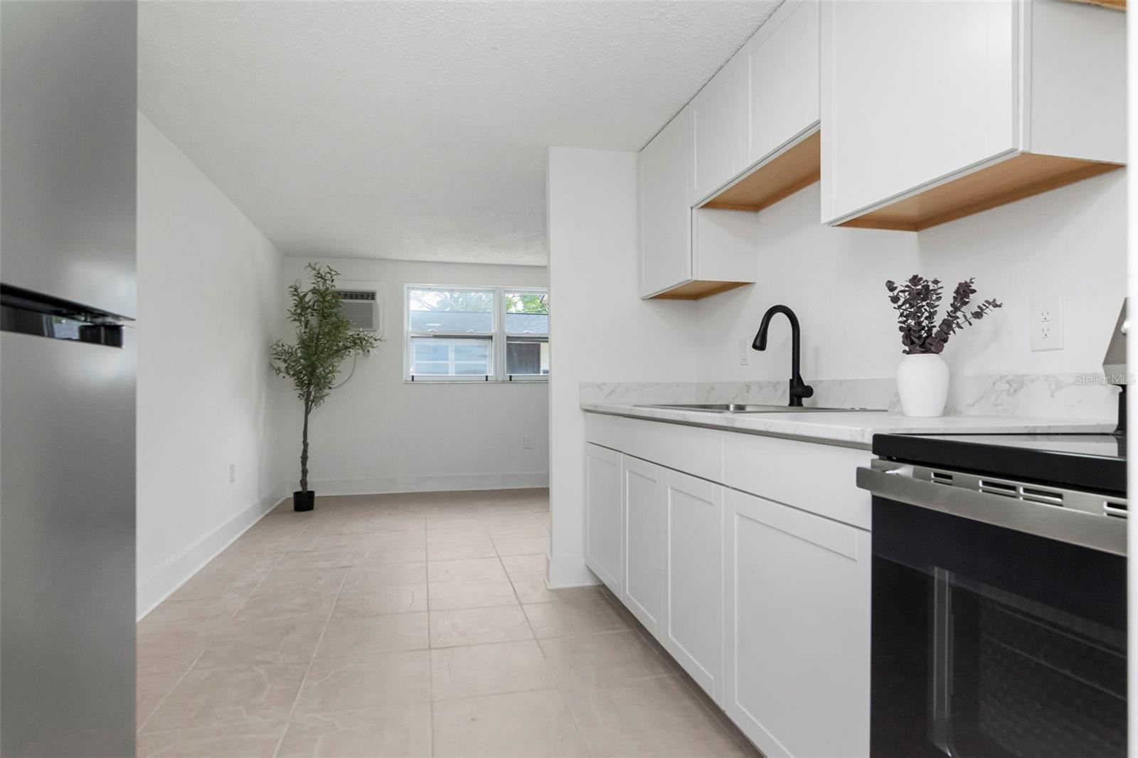 WEST PORT - Residential Income