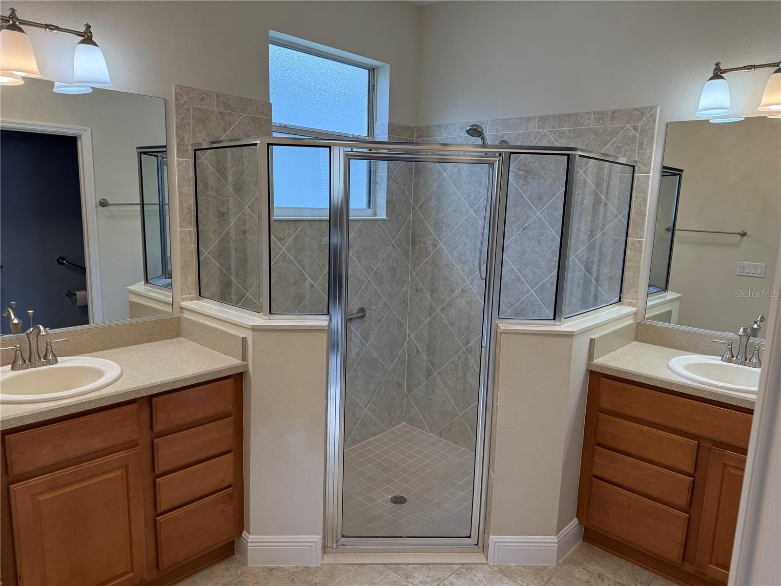 VILLAGES OF SUMTER - Residential Lease