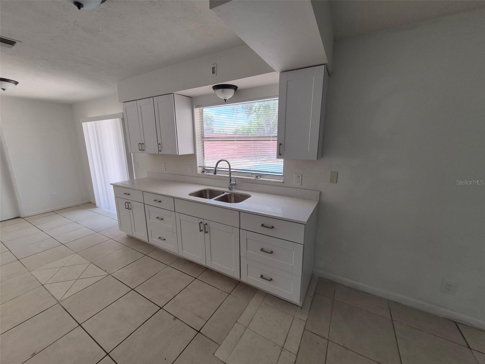 BEVERLY HILLS UNIT 08 PH 01 - Residential