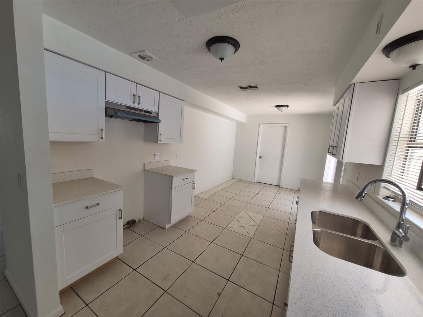 BEVERLY HILLS UNIT 08 PH 01 - Residential