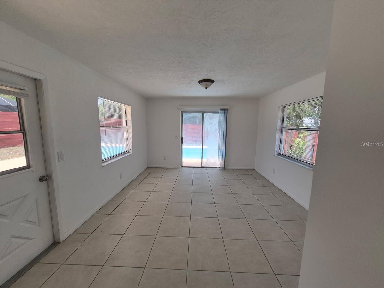 BEVERLY HILLS UNIT 08 PH 01 - Residential