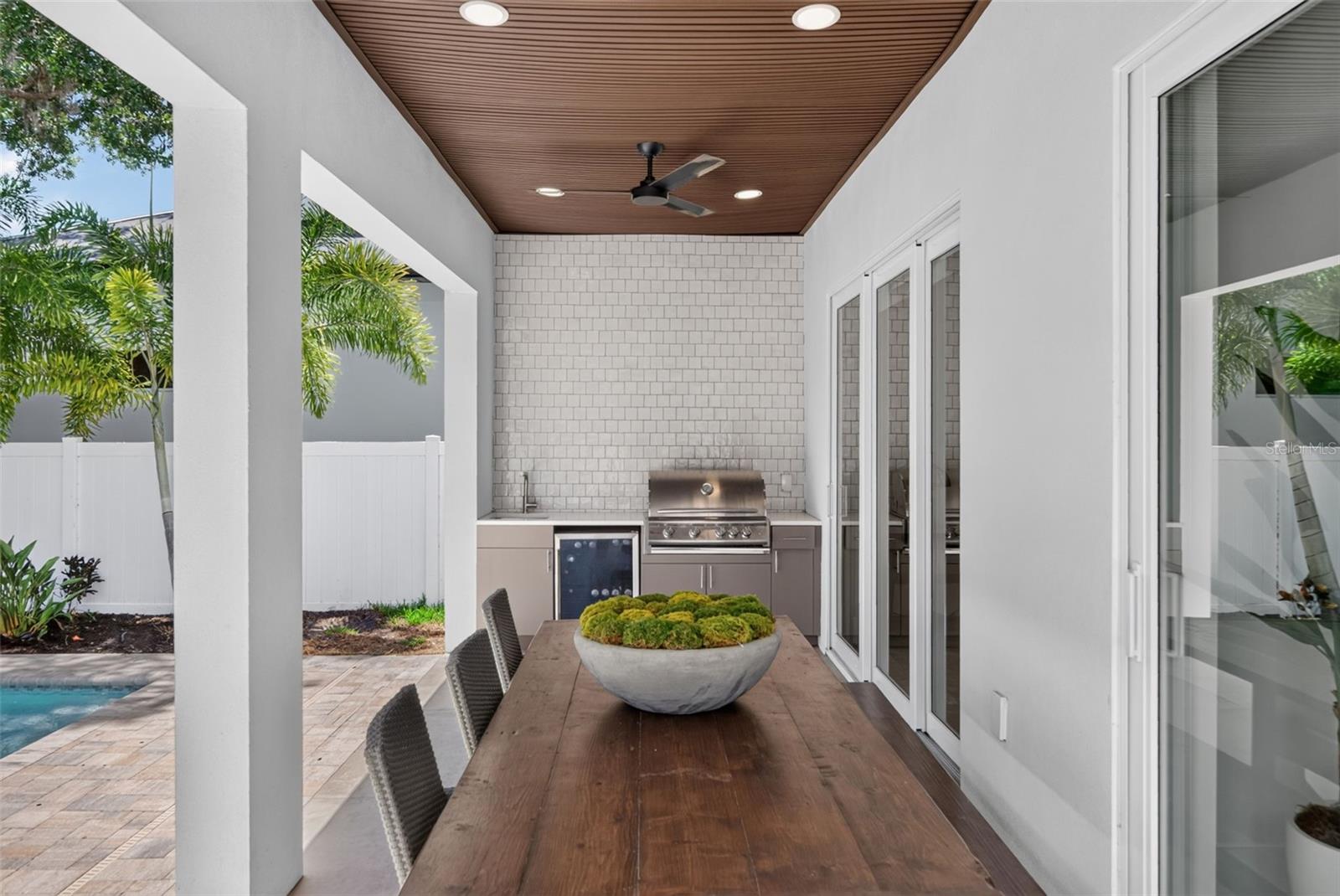 RUSTIC LODGE - Residential
