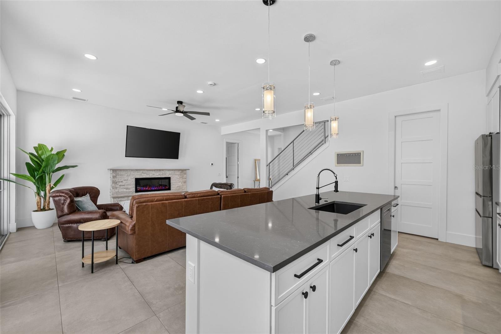 RUSTIC LODGE - Residential