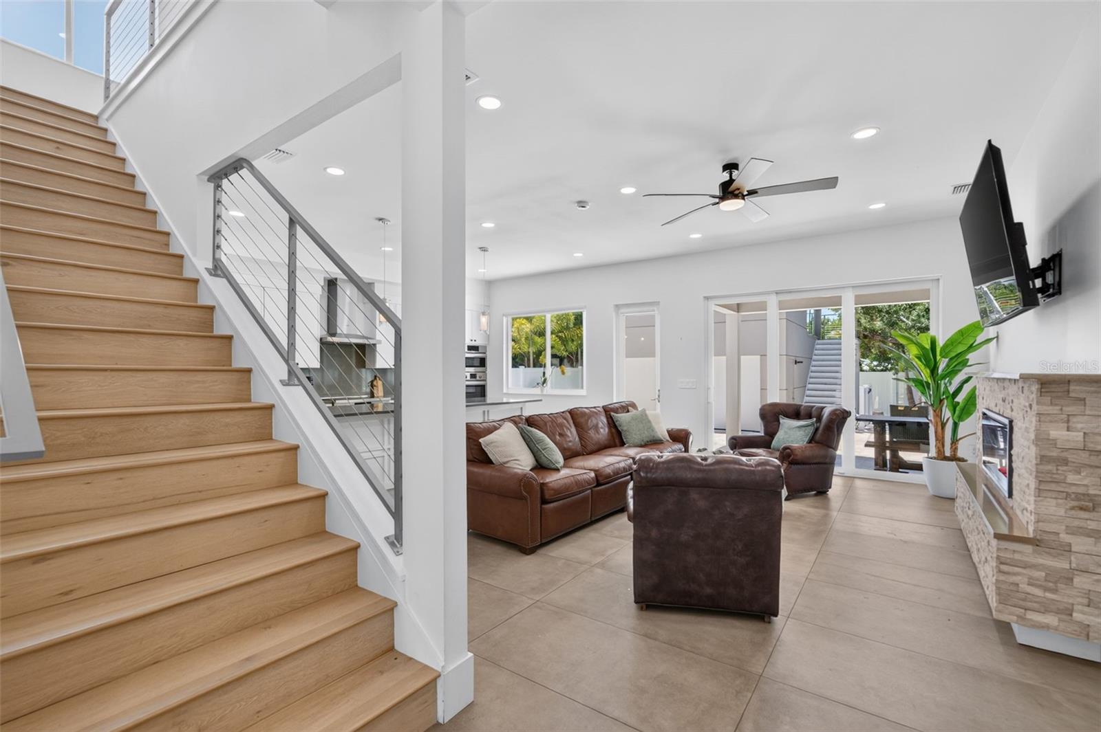 RUSTIC LODGE - Residential