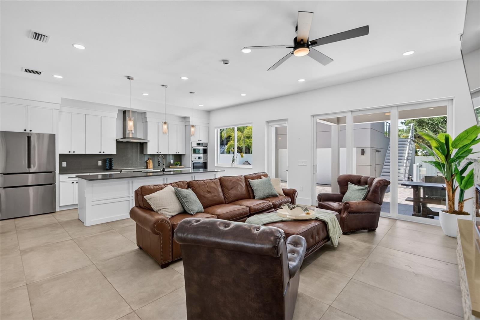RUSTIC LODGE - Residential