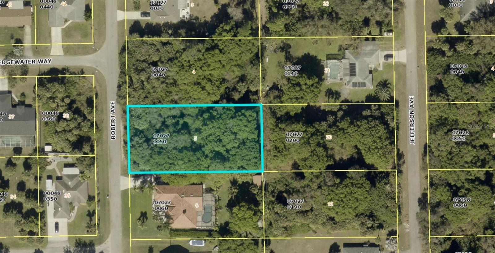 LEHIGH ACRES - Land