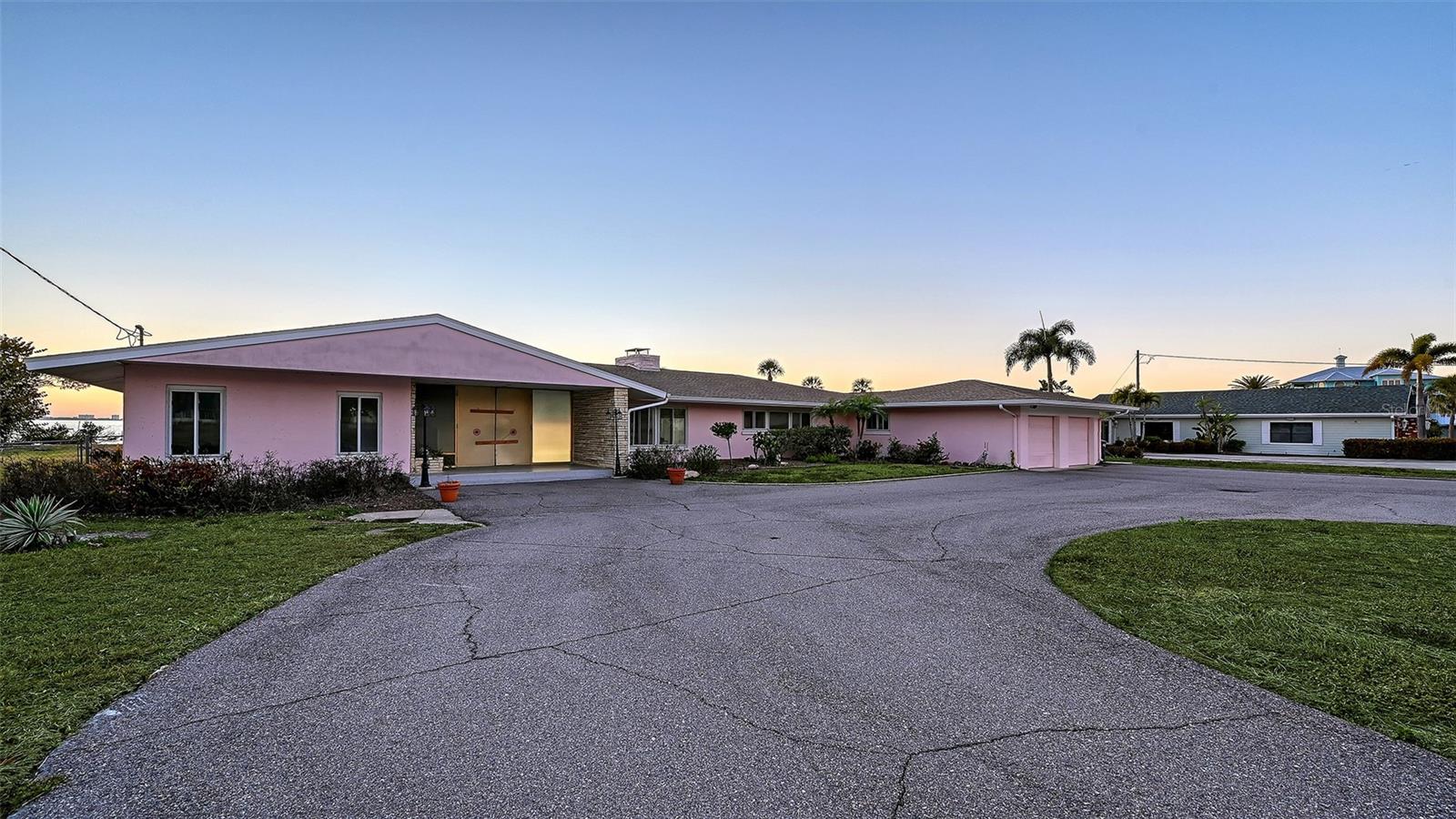 WHITFIELD ESTATES BLKS 14-23 & 26 - Residential