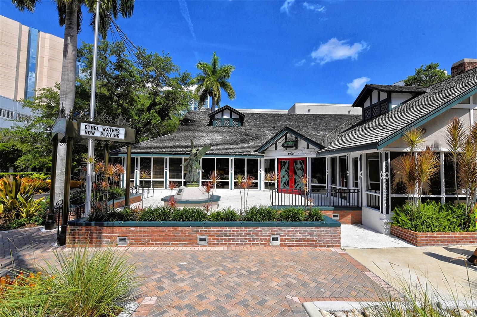 WHITFIELD ESTATES BLKS 14-23 & 26 - Residential
