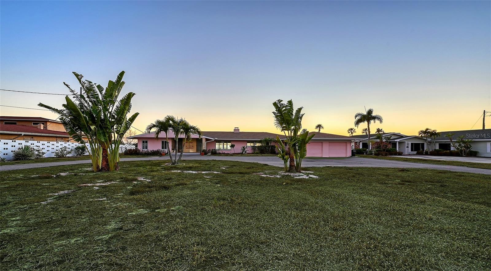 WHITFIELD ESTATES BLKS 14-23 & 26 - Residential