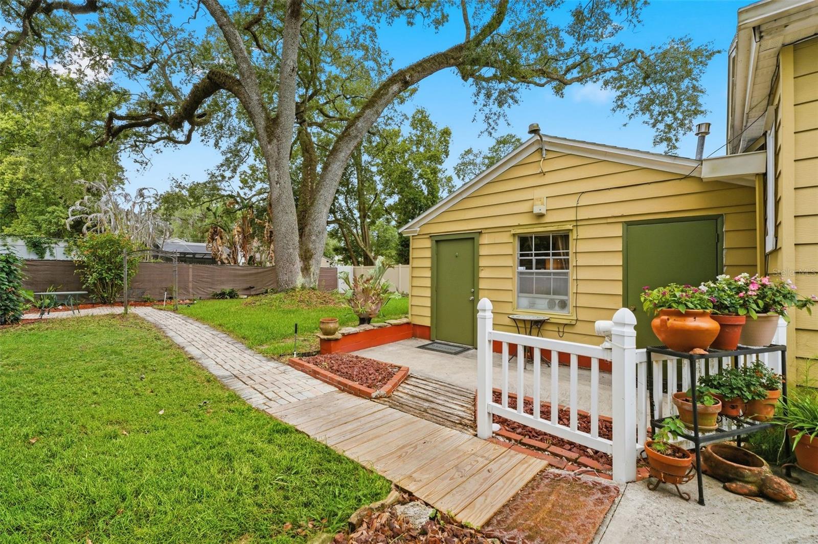 COLONIALTOWN SOUTH - Residential