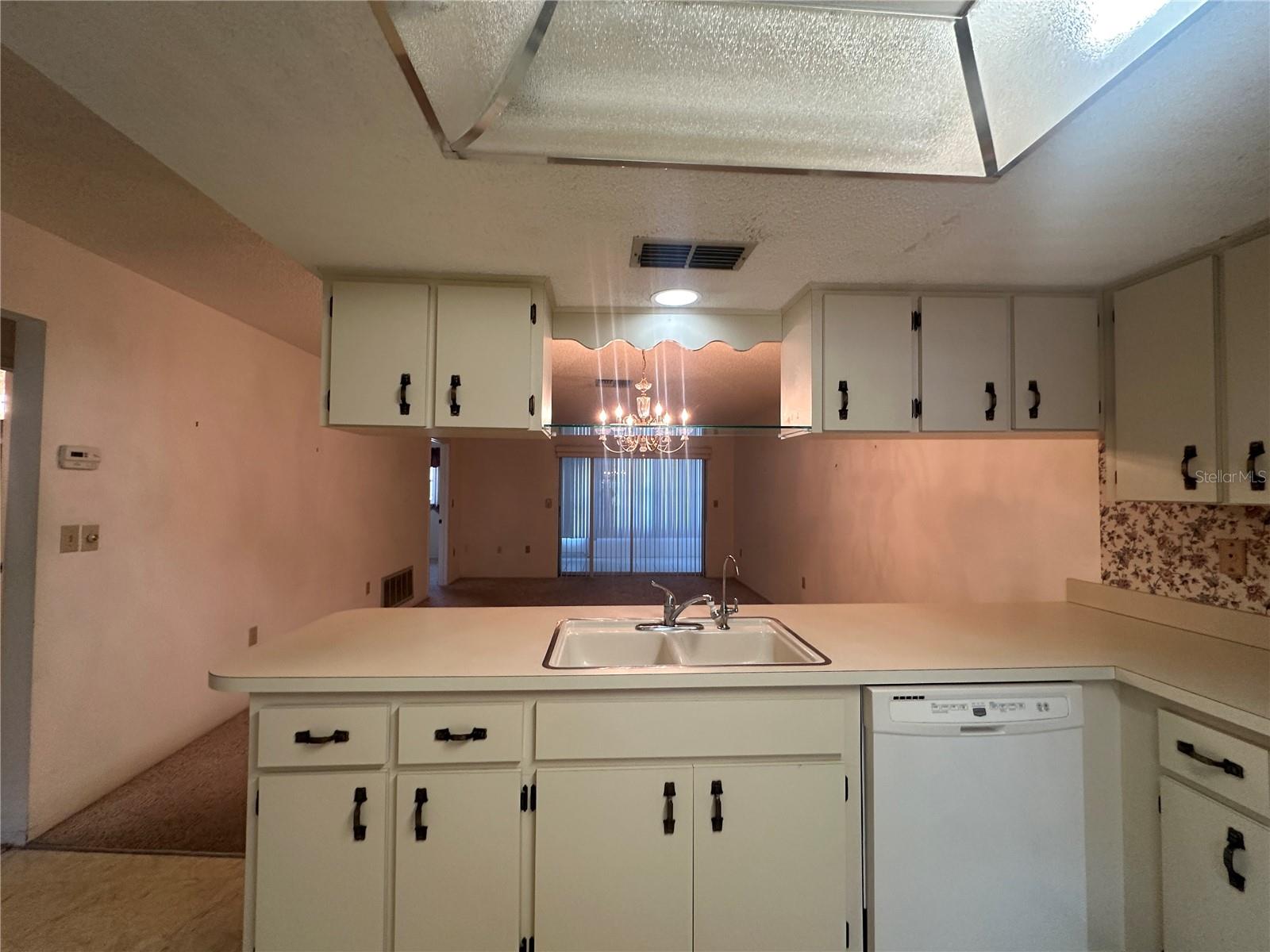 VILLAGE WOODS CONDO PH 03 - Residential