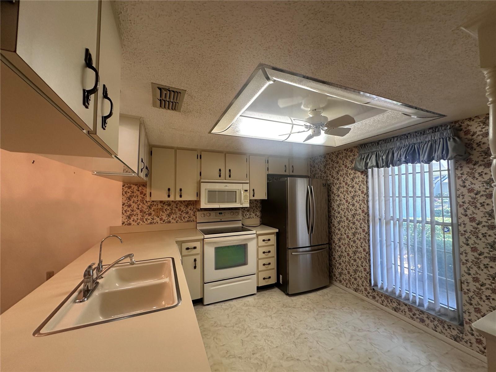 VILLAGE WOODS CONDO PH 03 - Residential