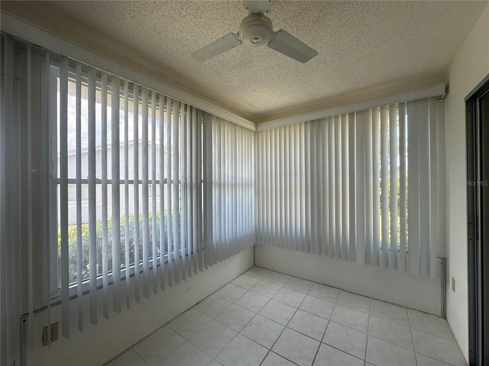 VILLAGE WOODS CONDO PH 03 - Residential