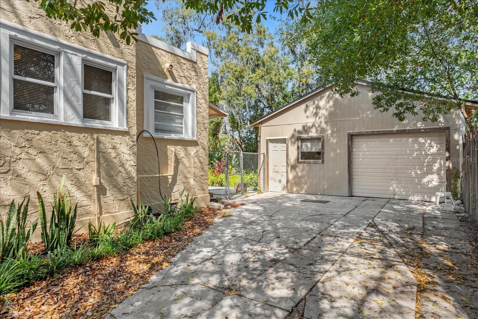 ARLINGTON HEIGHTS - Residential Lease