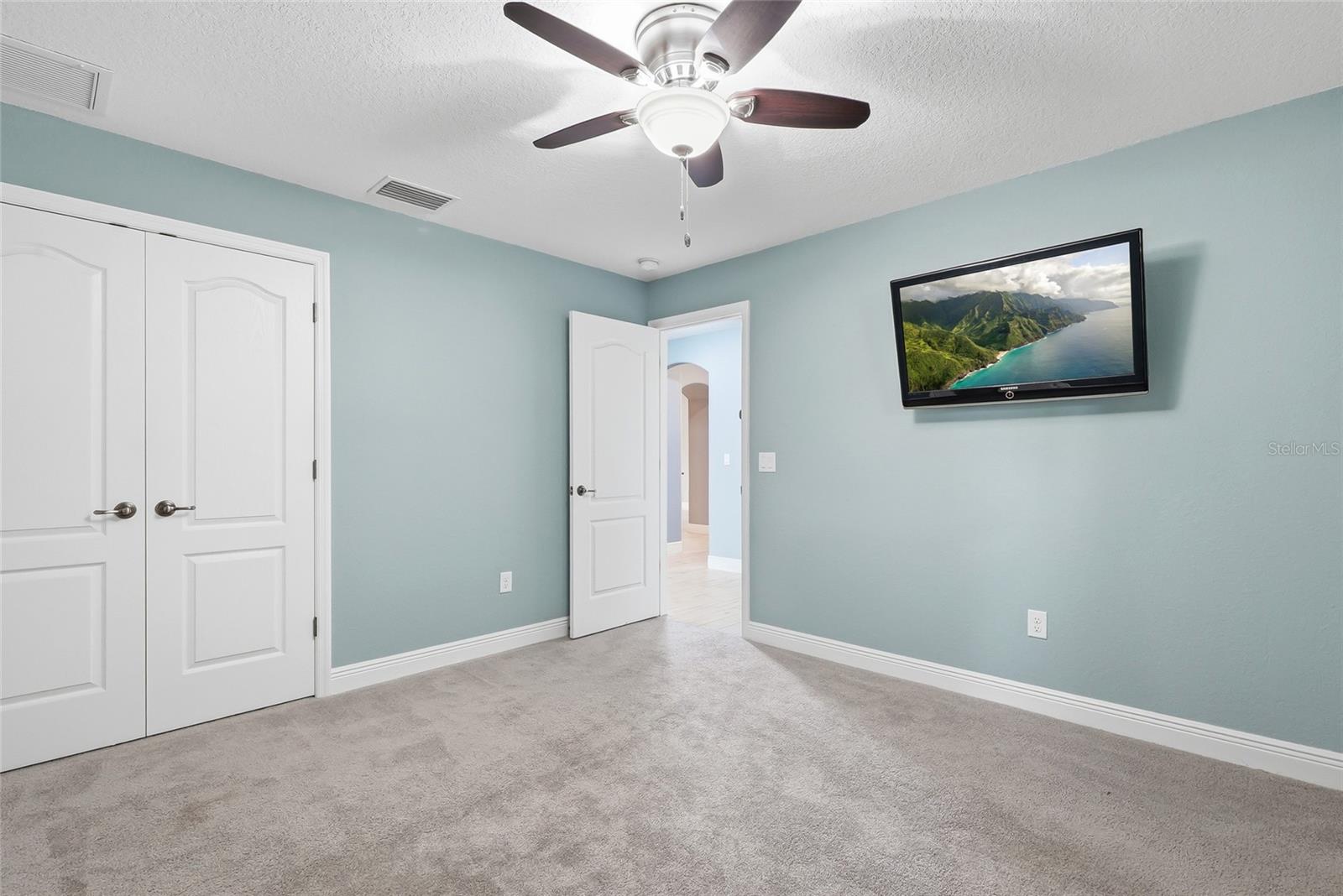 SPRING HILL - Residential