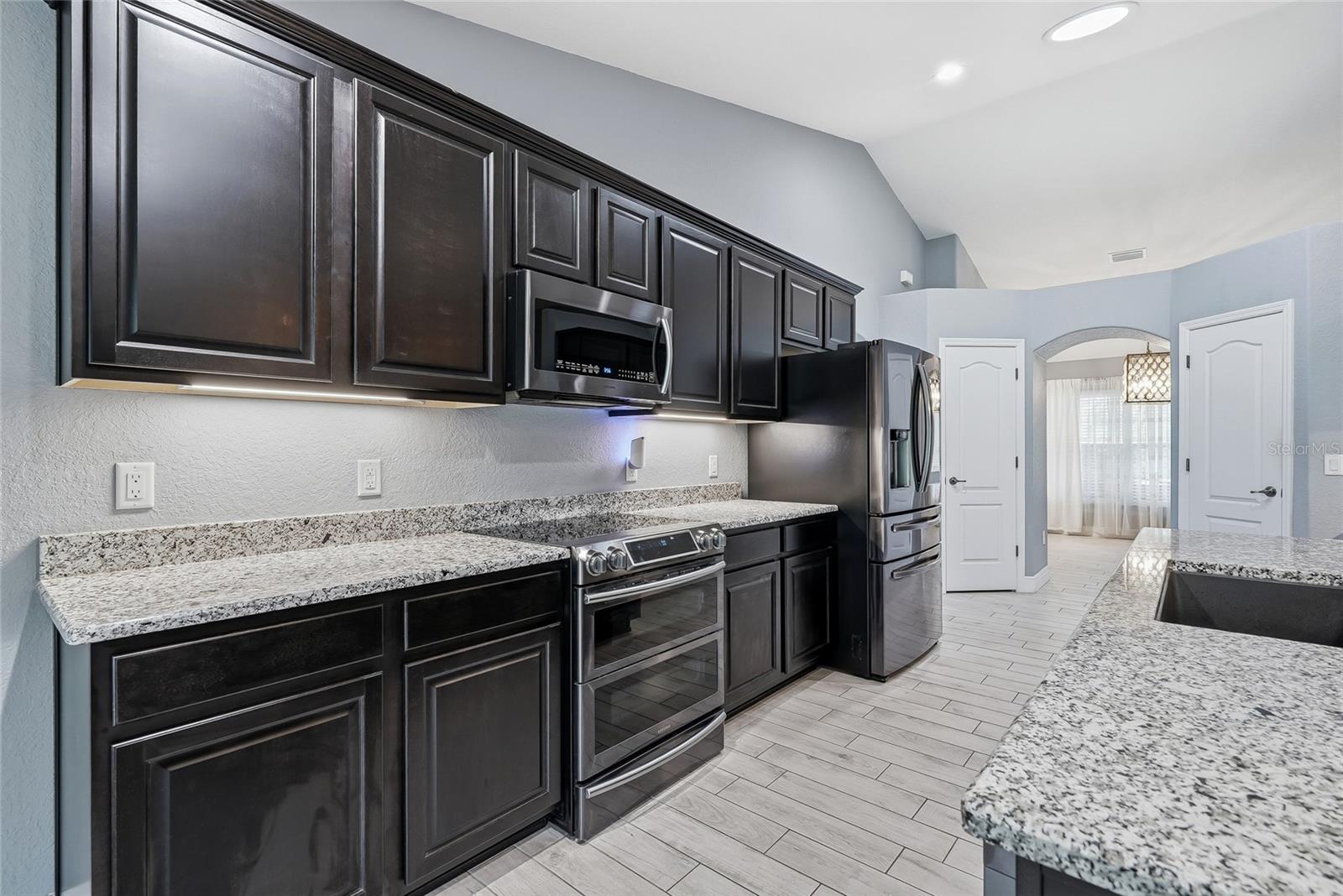 SPRING HILL - Residential