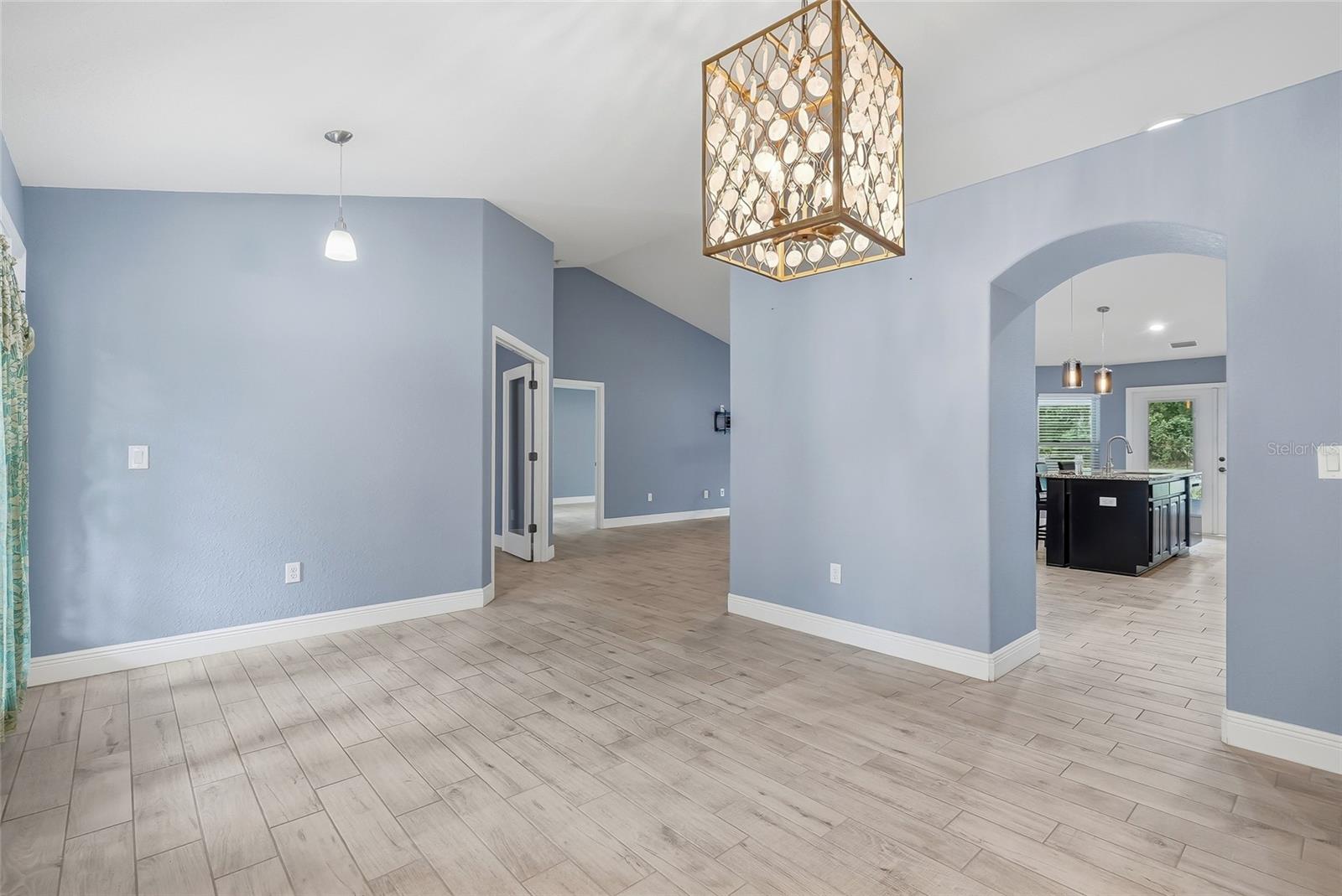 SPRING HILL - Residential