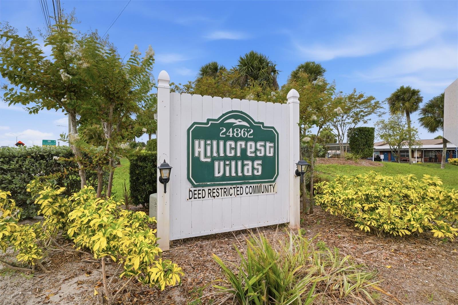 HILL CREST VILLAS - Residential
