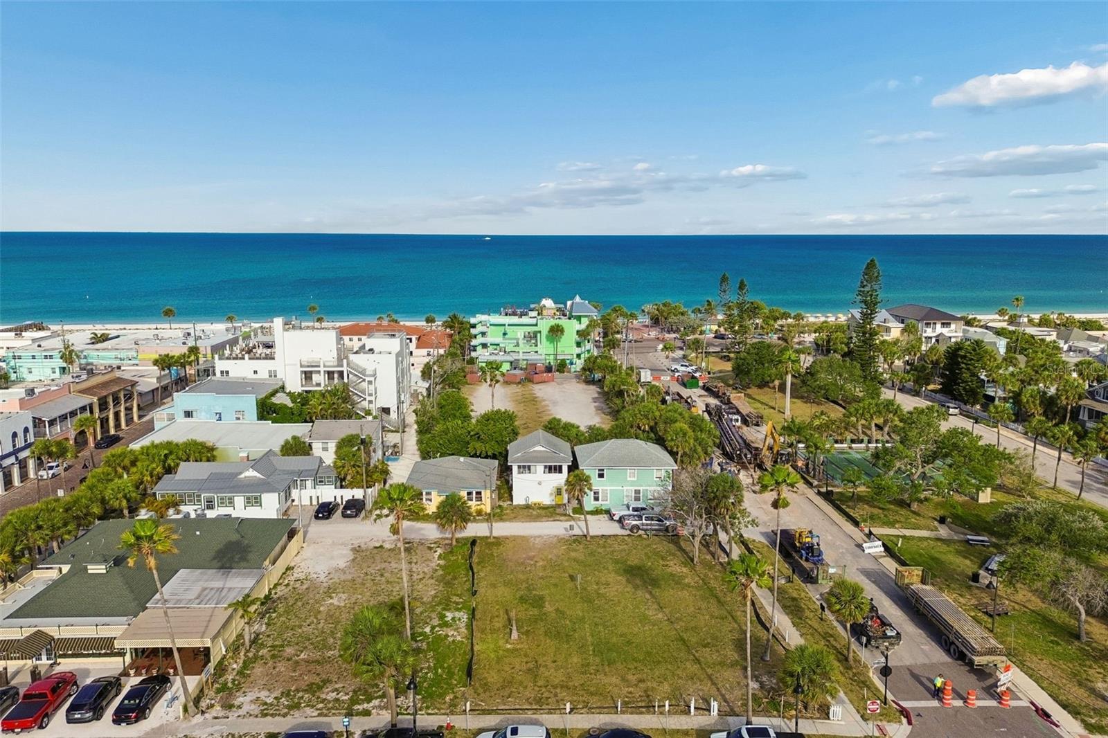 MOREY BEACH - Land